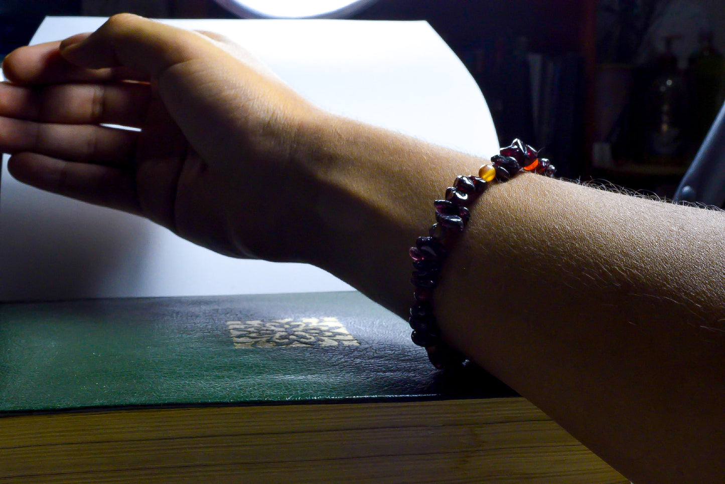 Pulsera Granate Chip Ojo de Tigre